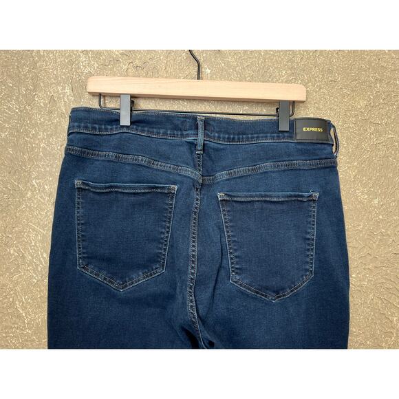 Express High Rise Dark Wash Supersoft Skinny Jeans Color: Dark Wash 16 Regular - Picture 6 of 11